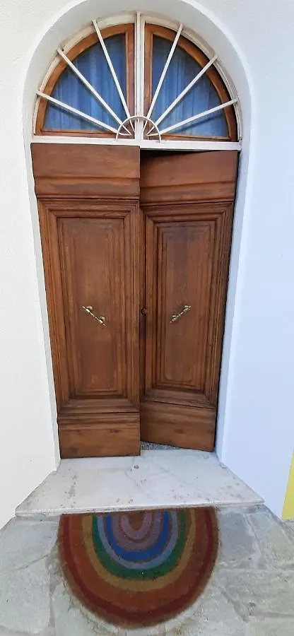 La Casa Gialla Del Ristoro Agricolo Vecchiano Italy